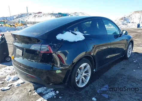 2022 Tesla Model Y Long Range Dual Motor All-Wheel Drive from USA, damaged, VIN 7SAYGAEE9NF378905